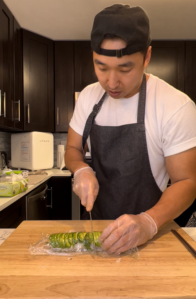 How to make avocado roll