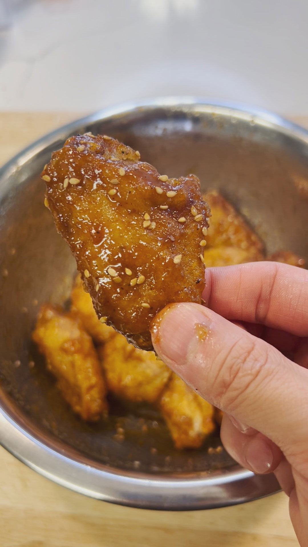 Honey garlic crispy chicken wings 