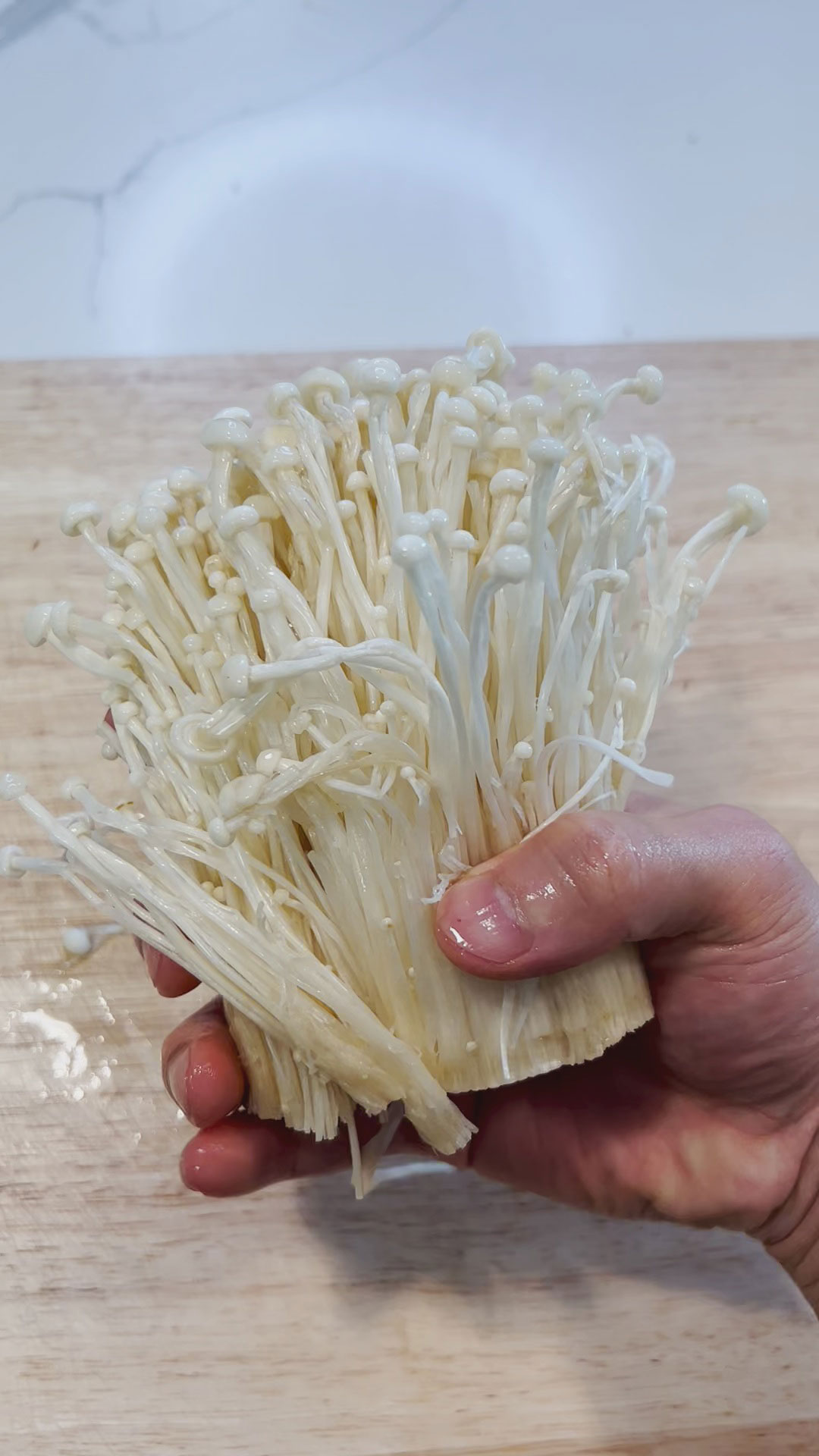 Trimmed and washed enoki mushrooms