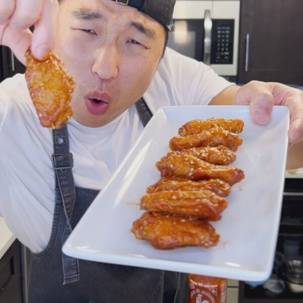 Sriracha Crispy Chicken Wings