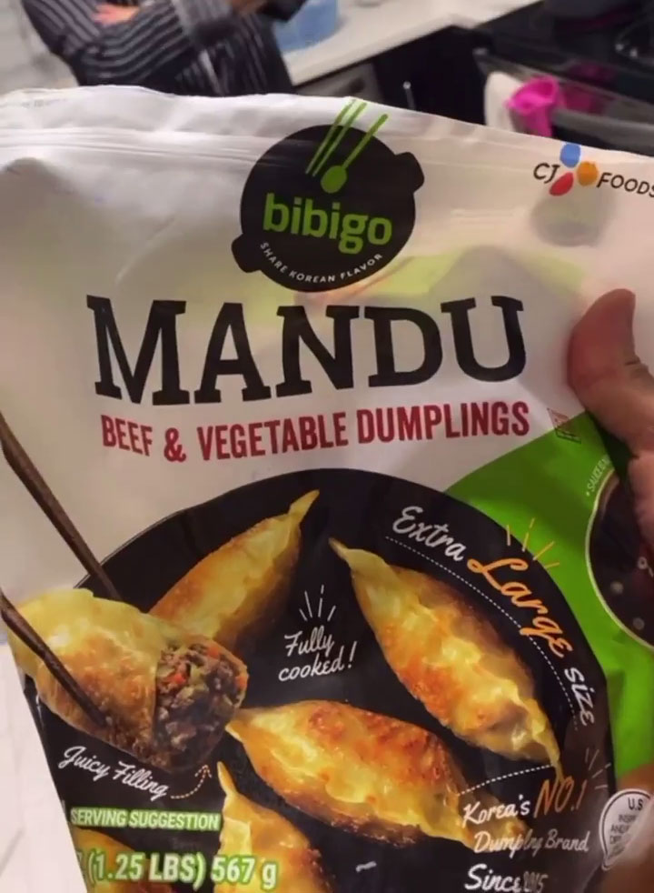 A bag of bibigo mandu