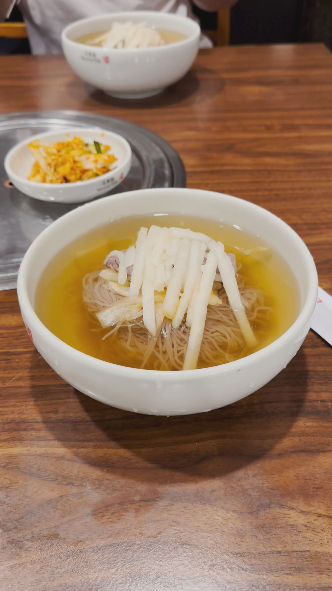 Must Eat Food in Seoul, Korea: PyeongYang Naengmyeon Noodles in Woo Lae Oak 