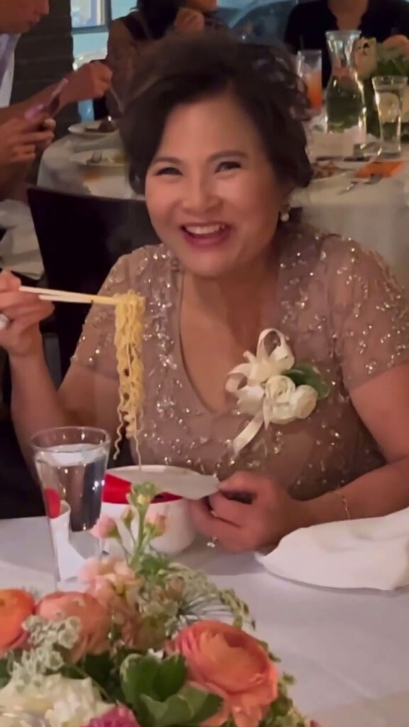 VIRAL BUZZFEED ARTICLE: DIY Ramen Bar at Our Wedding! - Chef Chris Cho
