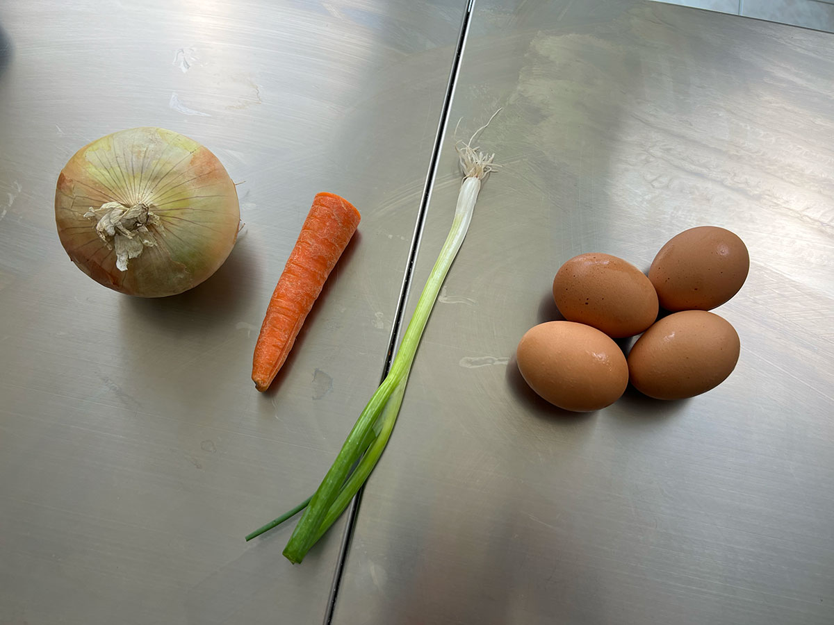 Ingredients for gyeran mari: Onion, carrots, scallion, eggs