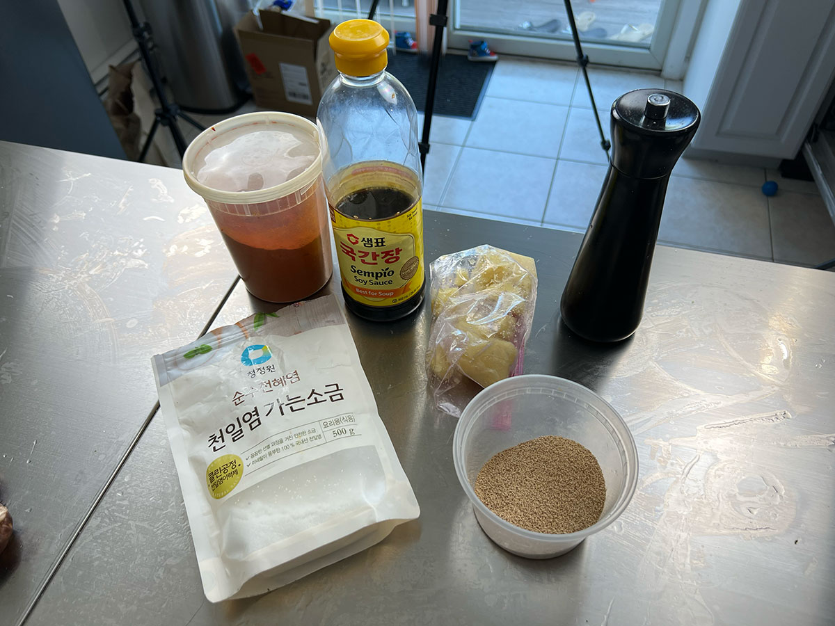 Sea Salt, Pepper Powder, Soy Sauce, Garlic, Hondashi, Pepper