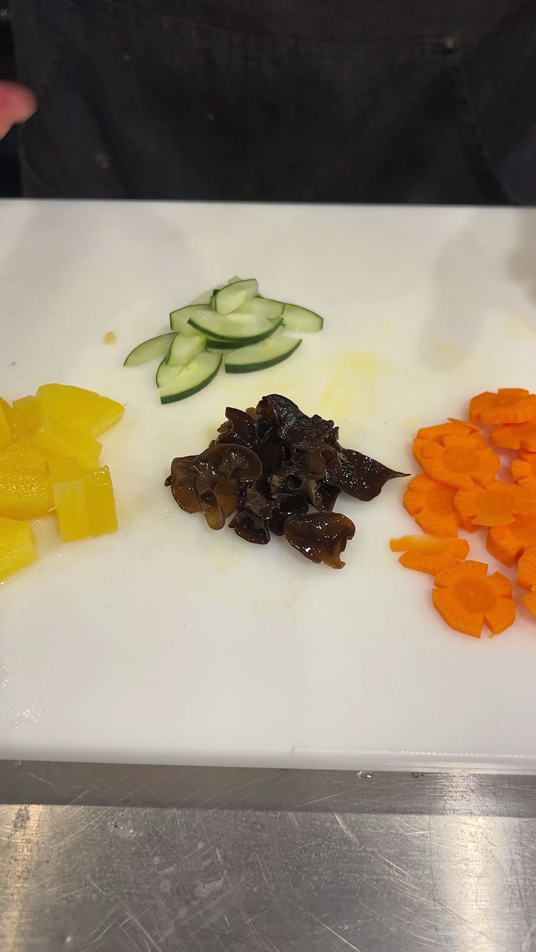 Cucumber, pineapple, wood ear mushroom, and carrots 