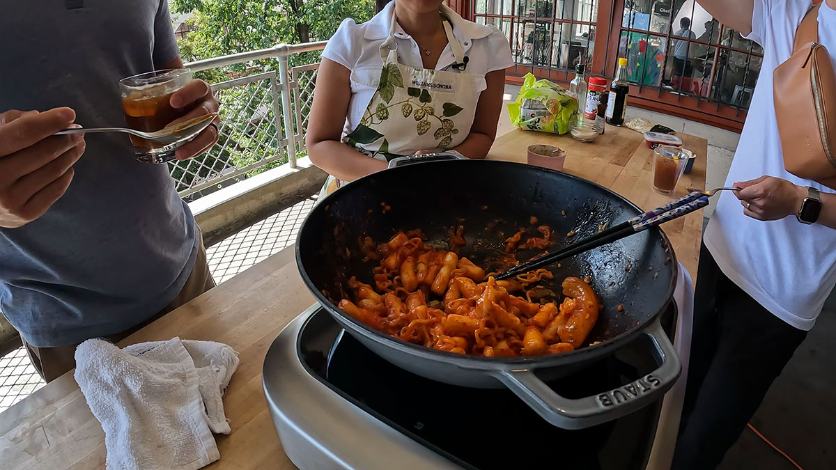 Vegan Rabokki Carbonara (Tteokbokki Carbonara) - The Viet Vegan