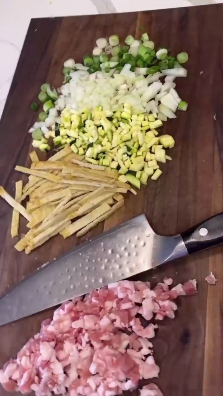 Minced pork, fish cakes, zucchini, onion, scallions