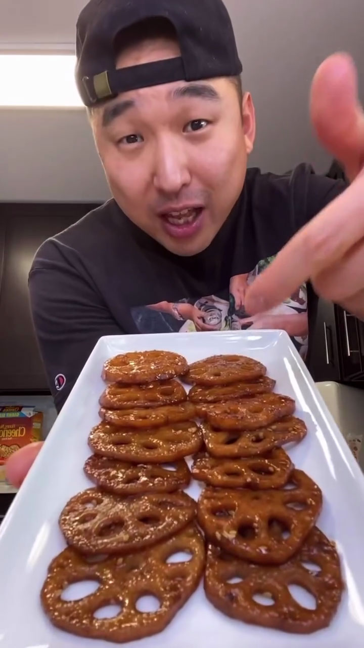 Chef Chris Cho making Korean braised lotus root 