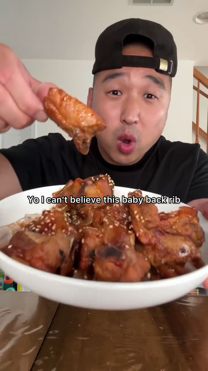 Chef Chris Cho making Dwaeji Galbi Jjim