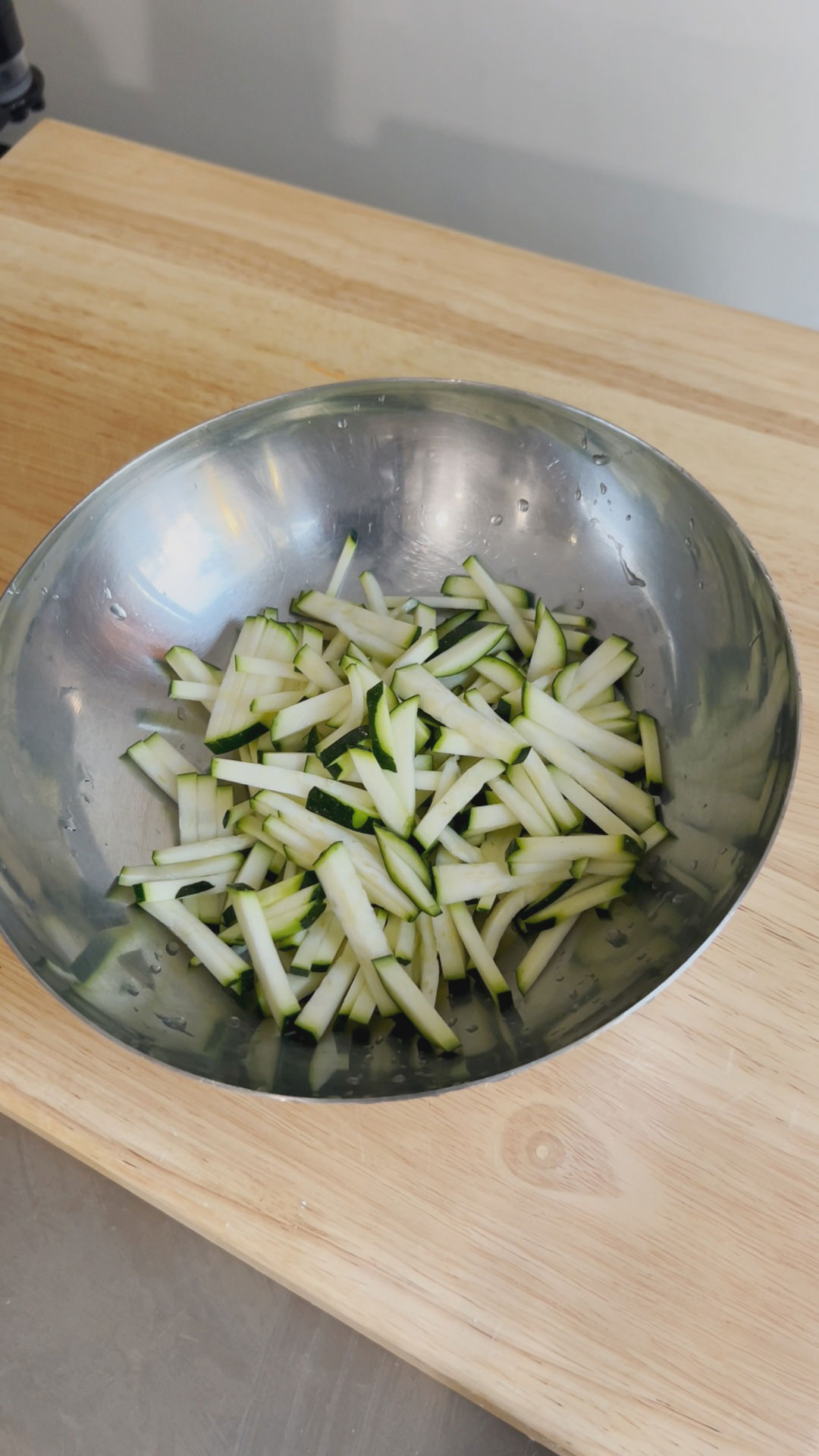 Chop the zucchini into strips 