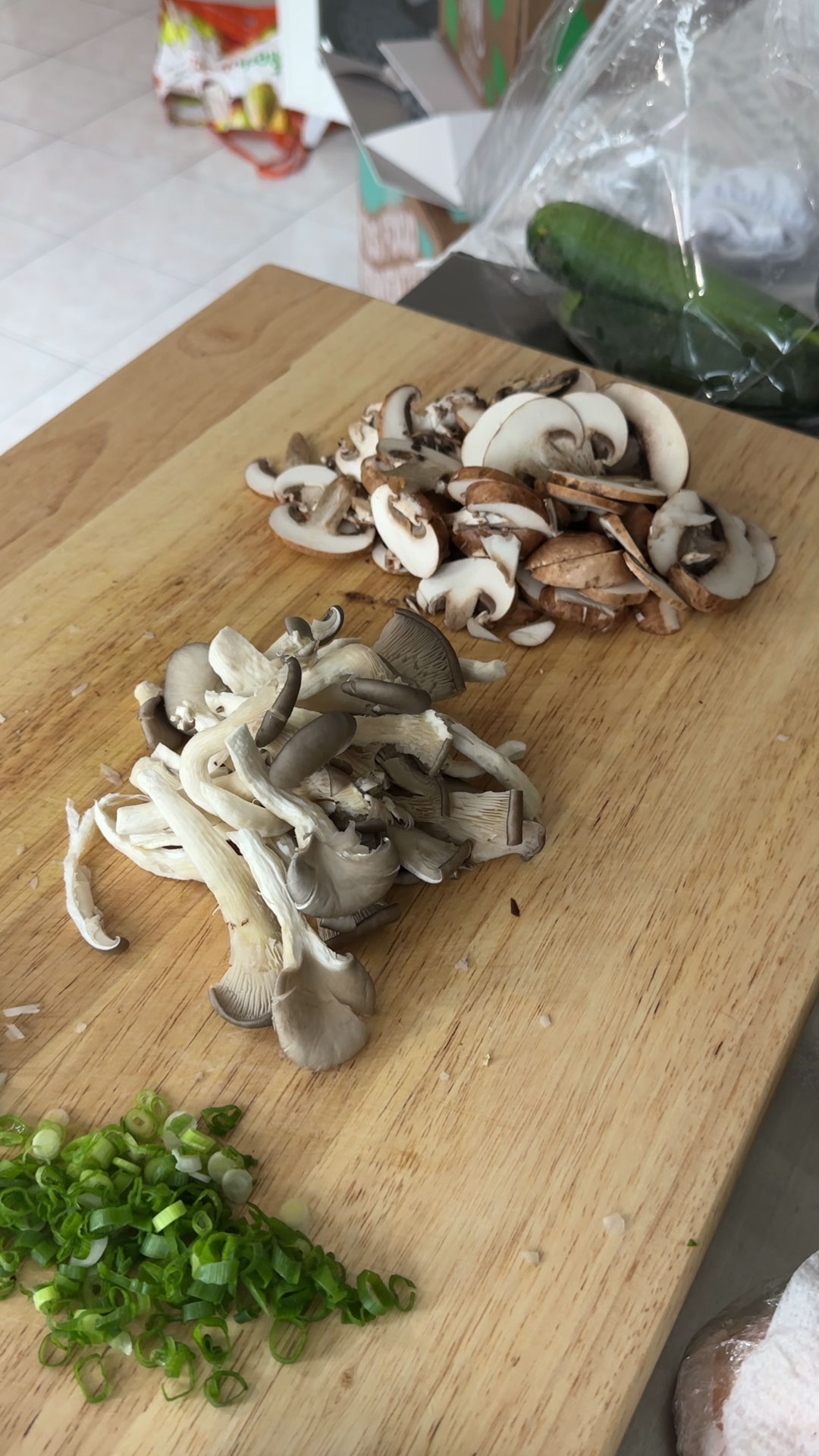 Tear up or slice the mushrooms 