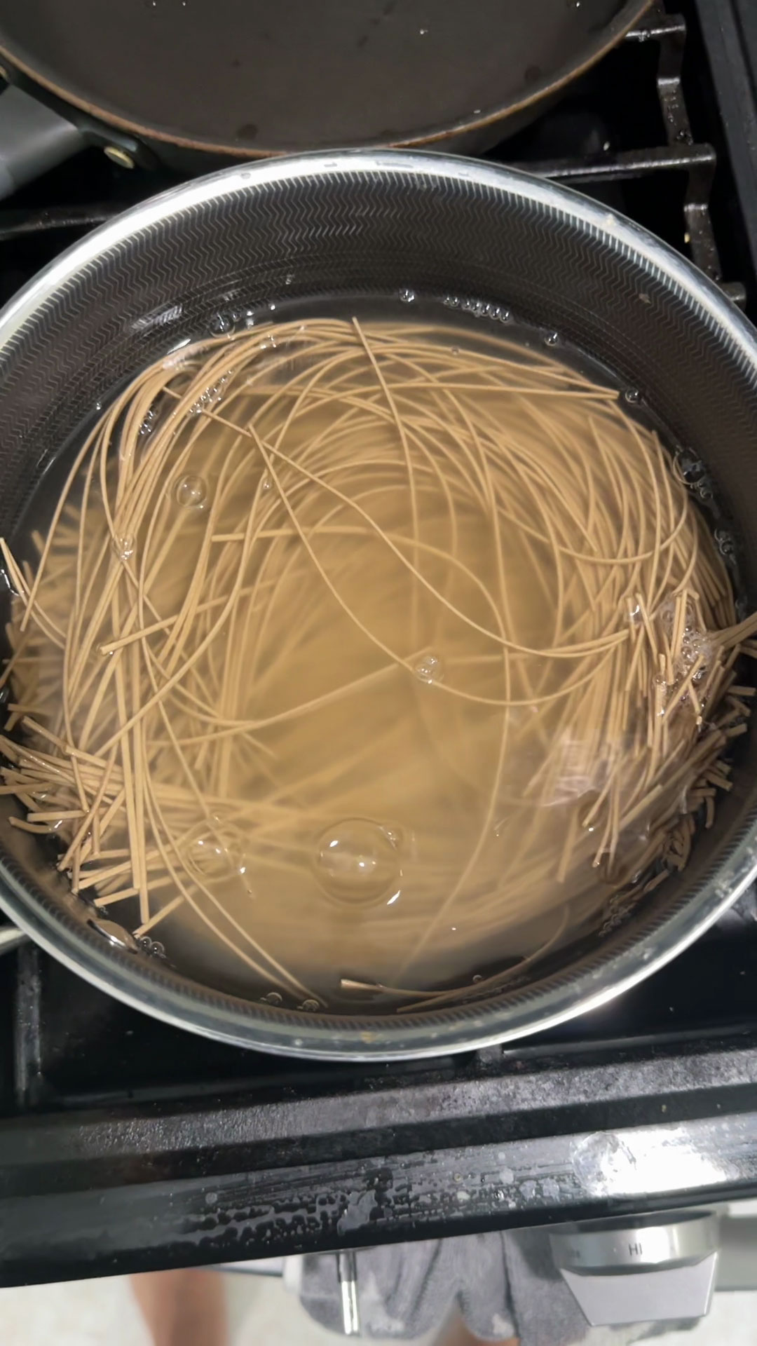 Boil the noodles 