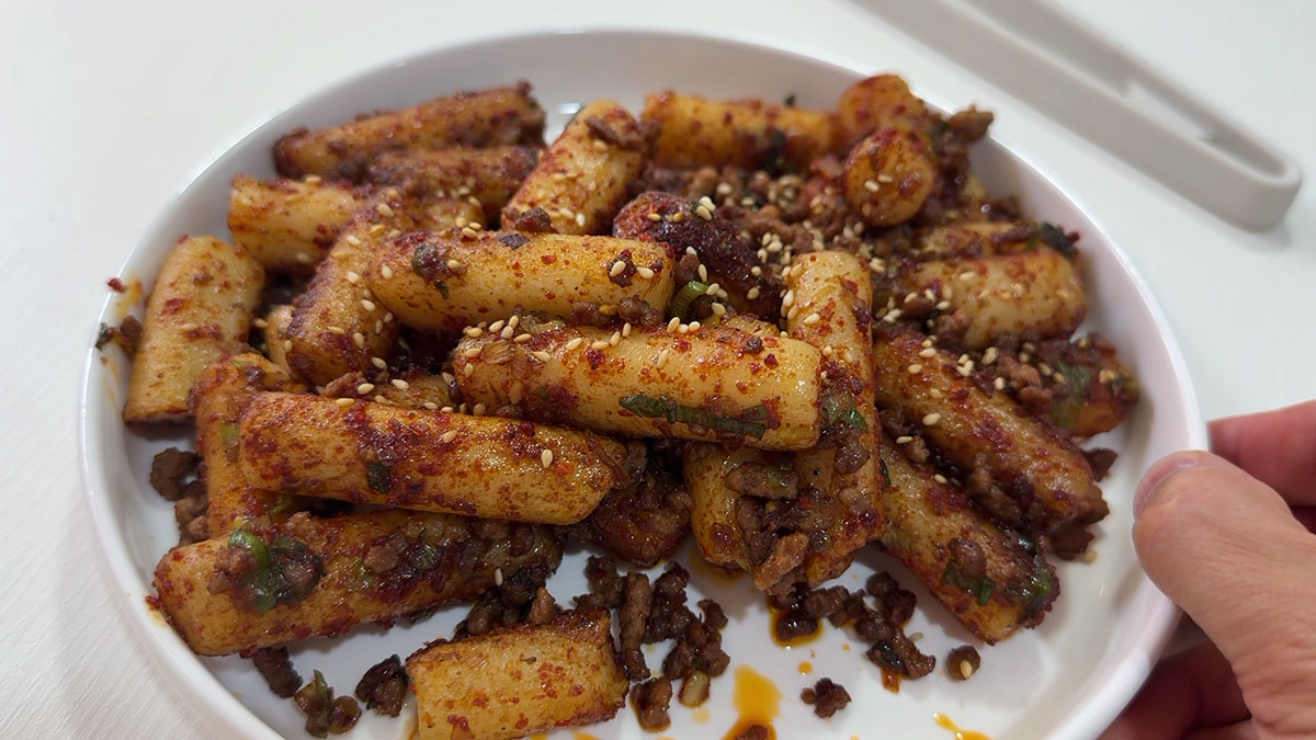 Gireum Tteokbokki or Chili Oil Tteokbokki