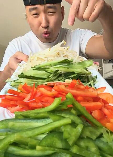 Korean-style Fresh Spring Rolls