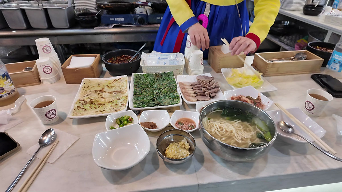 Baechu Jeon, Buchu Jeon, Suyuk, and Kalguksu