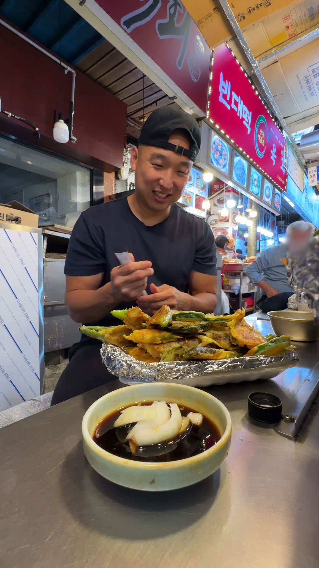 Buchimgae with soy sauce dip 