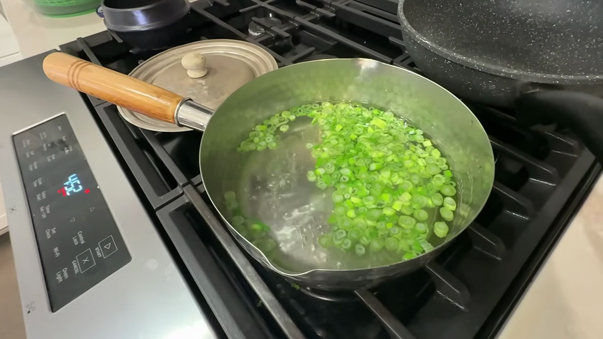 Boiling the scallions