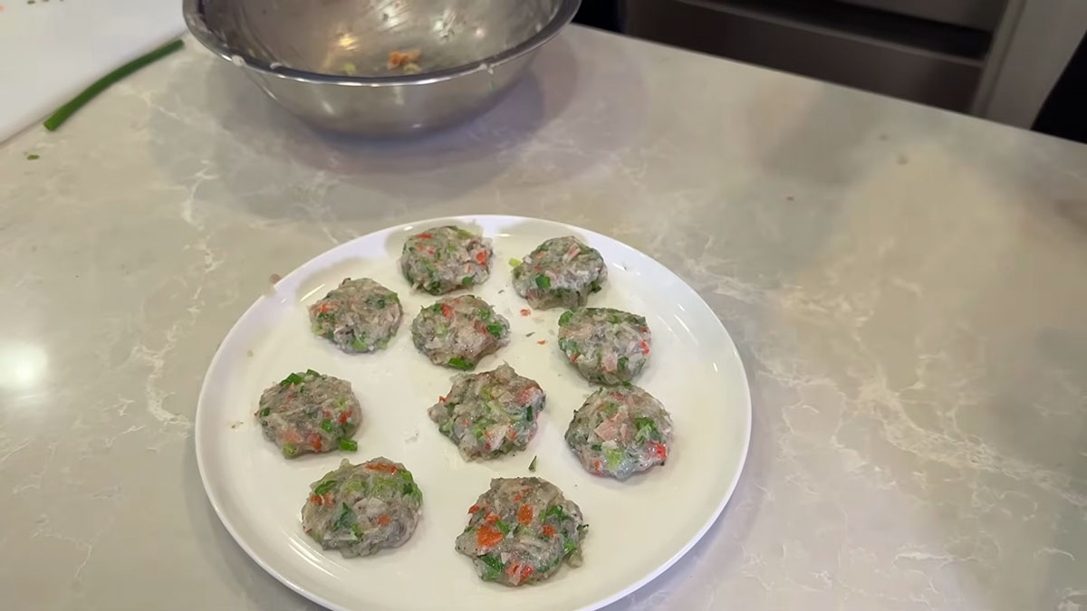 Shape the shrimp pancake into patties 