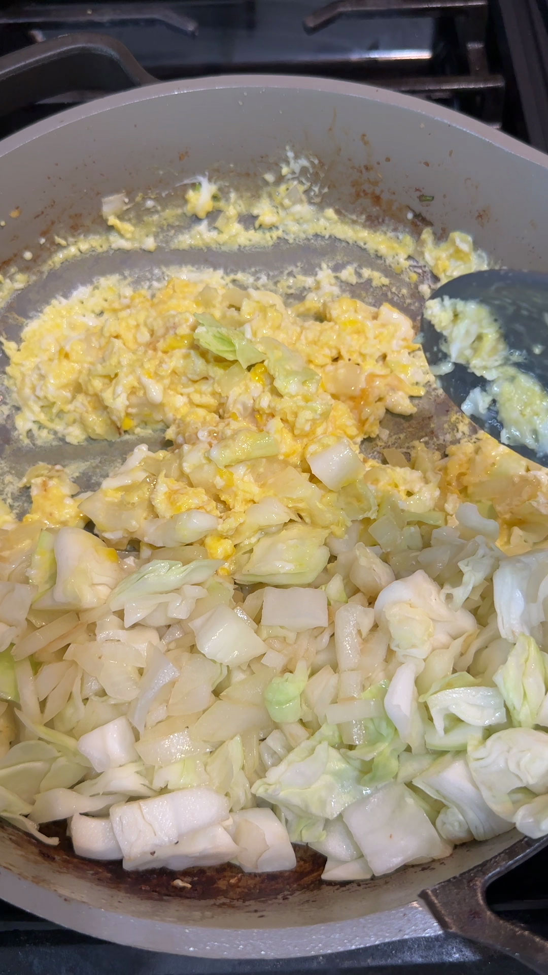Sauteed cabbage and scrambled eggs 