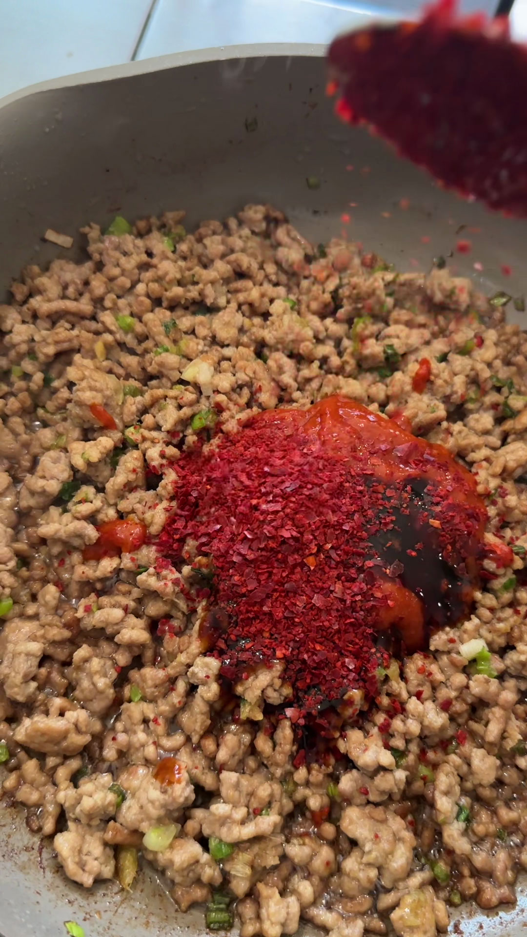 Add mala sauce, oyster sauce, pepper powder, and allulose